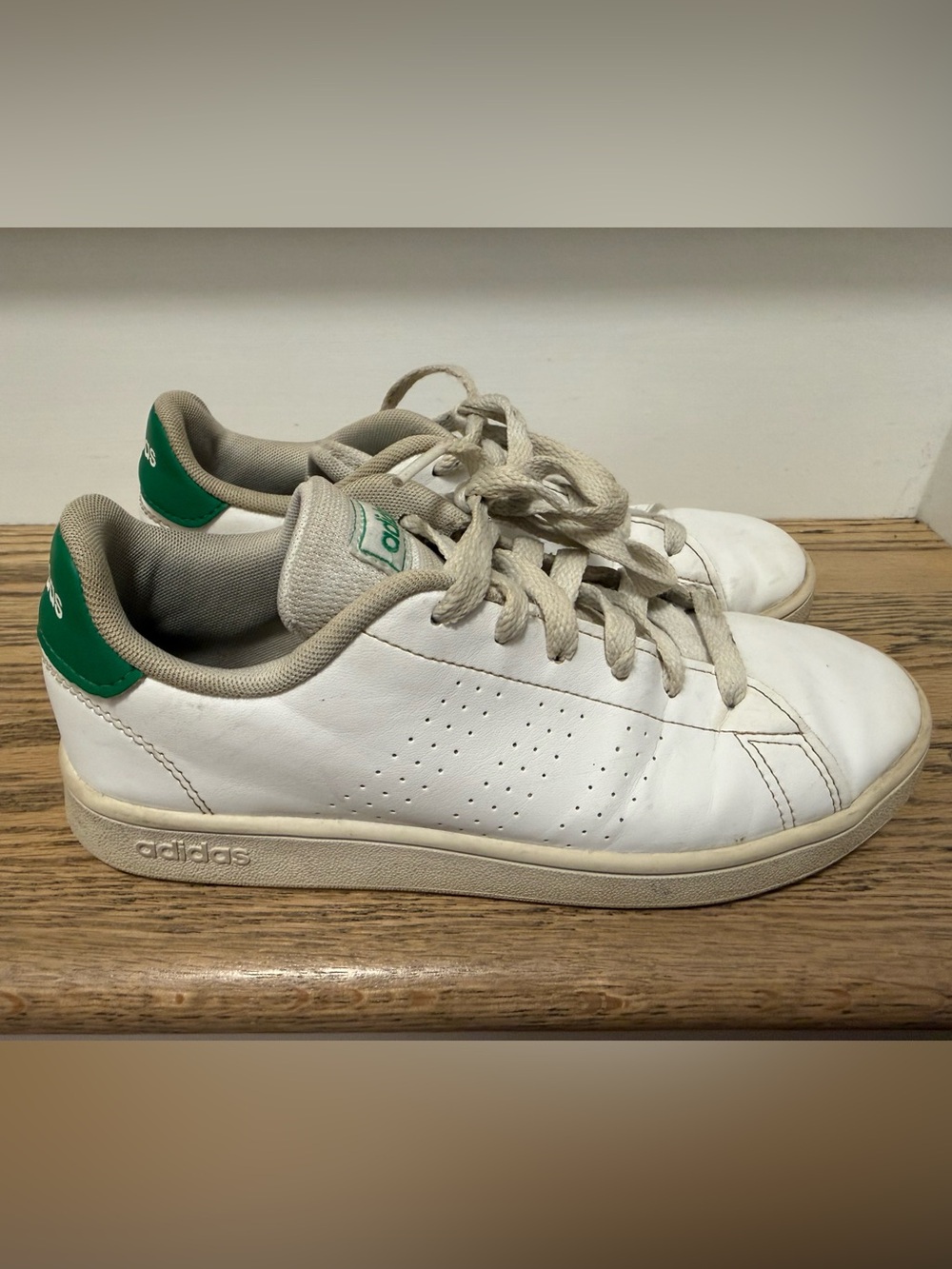Adidas Advantage Base Sneakers | Women’s 5 | Youth 3.5 | White Green | EF0213